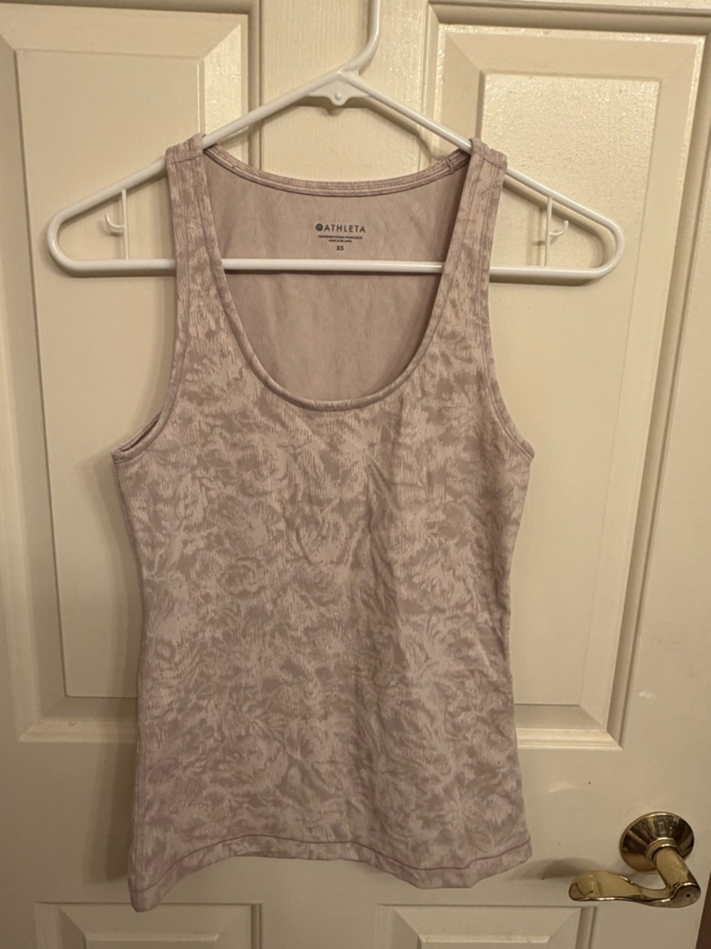 Athleta Pale Mauve Patterned Scoop Neck Tank